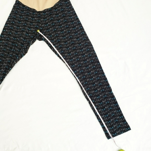 NWT Motherhood Maternity Secret Fit Leggings Geometric XL - Picture 7 of 12
